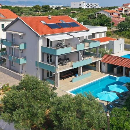 Apartmani "Villa Barbara" Novalja Ngoại thất bức ảnh
