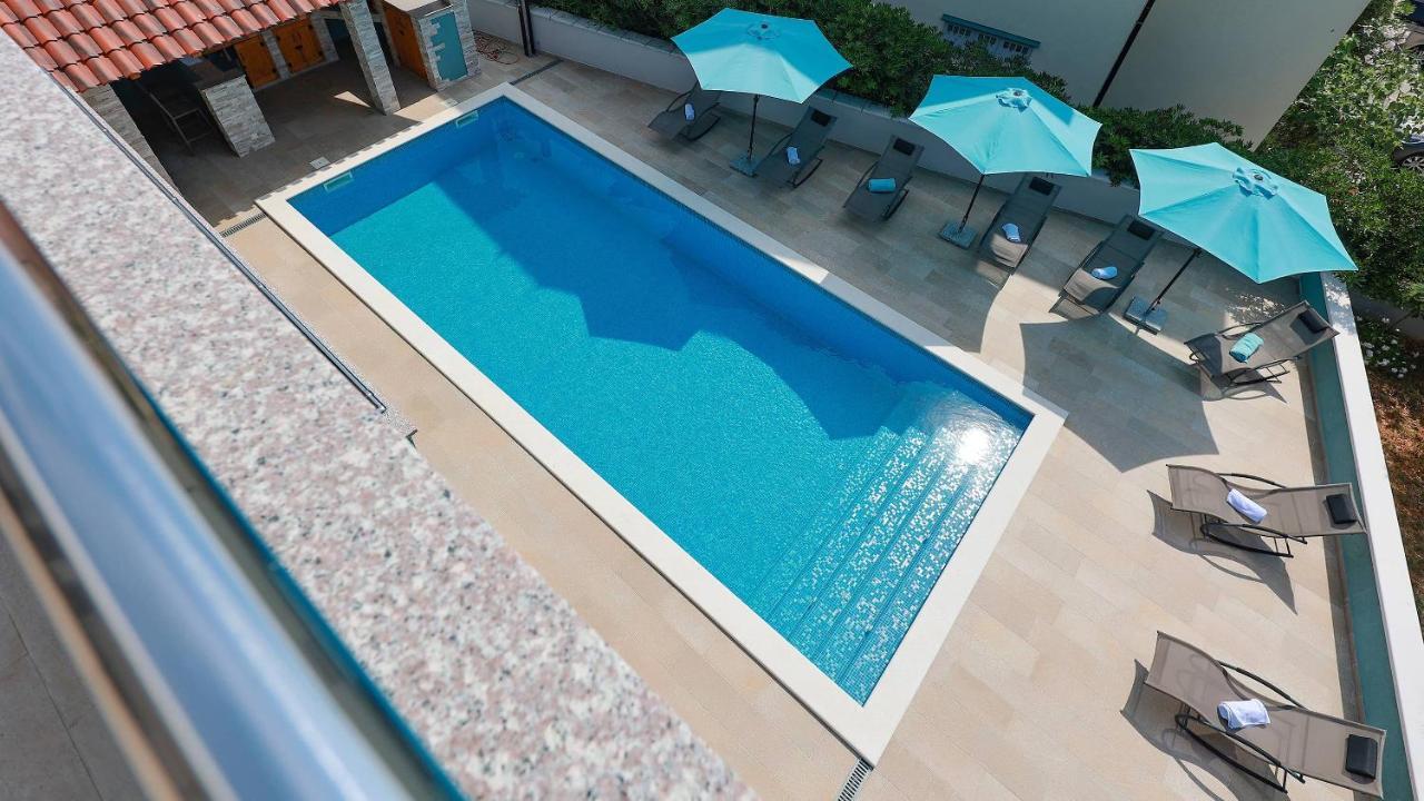 Apartmani "Villa Barbara" Novalja Ngoại thất bức ảnh