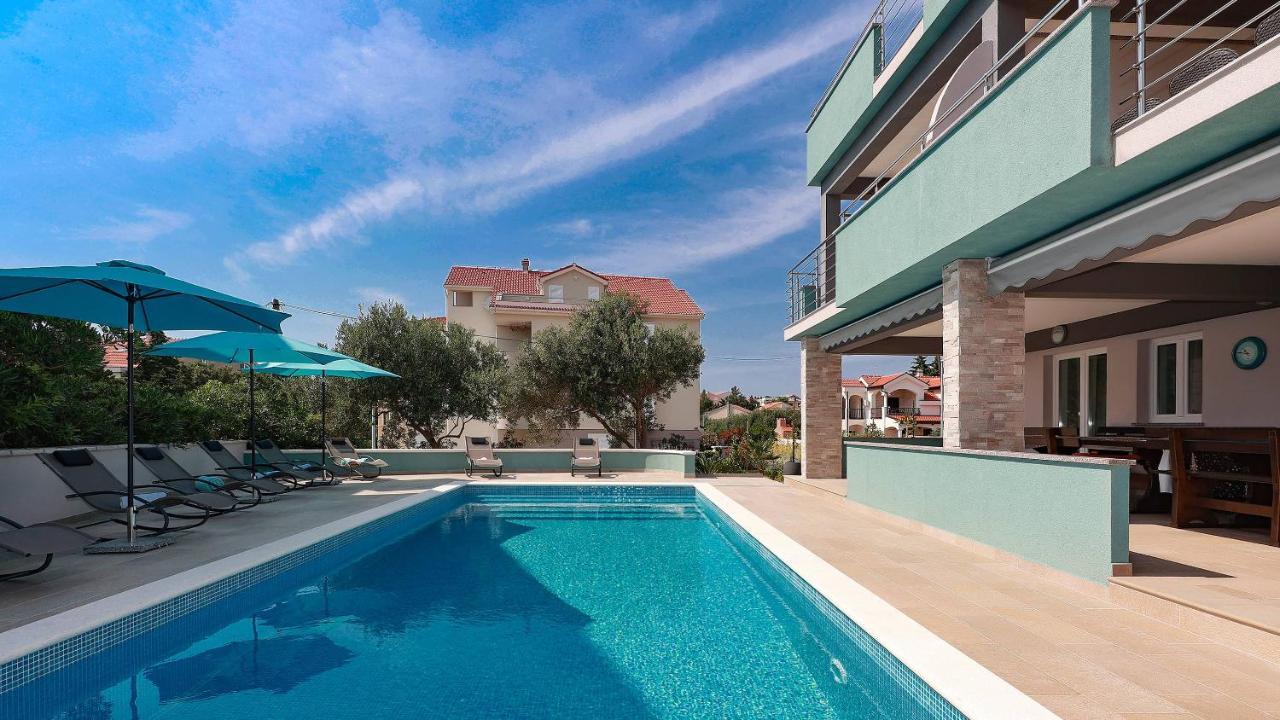 Apartmani "Villa Barbara" Novalja Ngoại thất bức ảnh