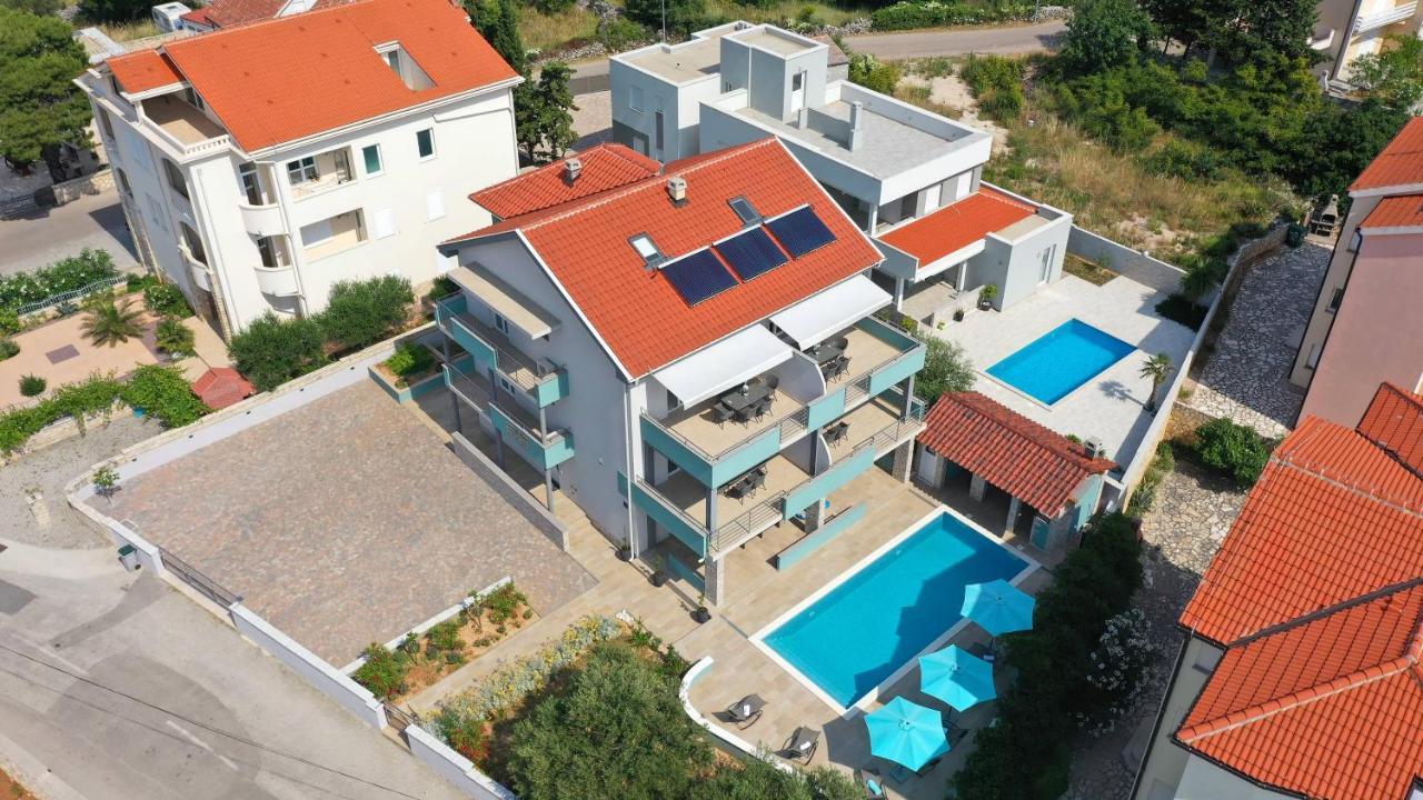 Apartmani "Villa Barbara" Novalja Ngoại thất bức ảnh