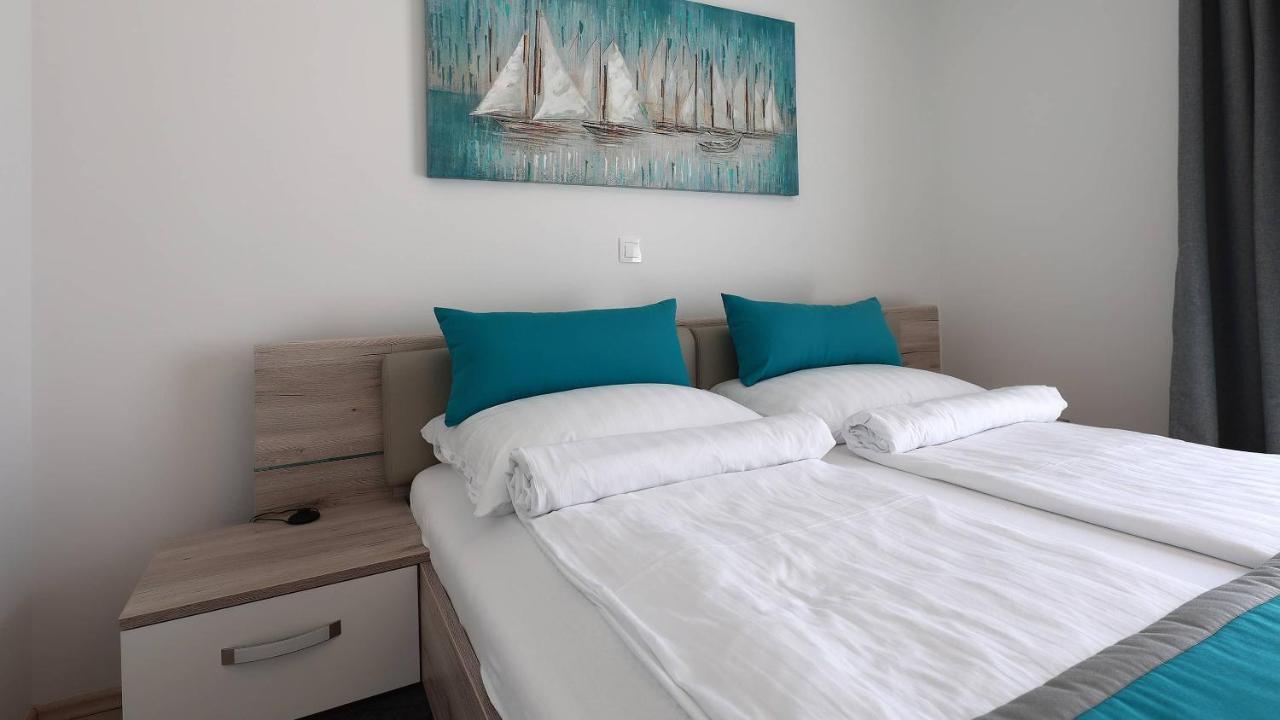 Apartmani "Villa Barbara" Novalja Ngoại thất bức ảnh
