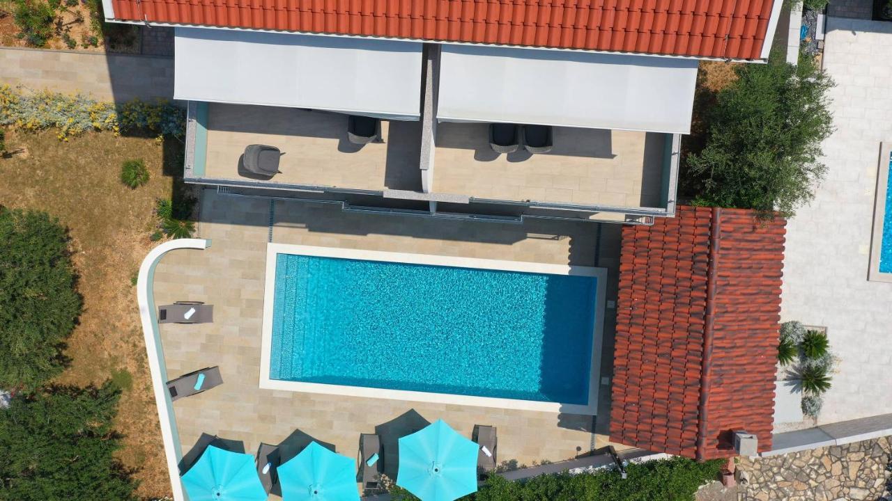 Apartmani "Villa Barbara" Novalja Ngoại thất bức ảnh