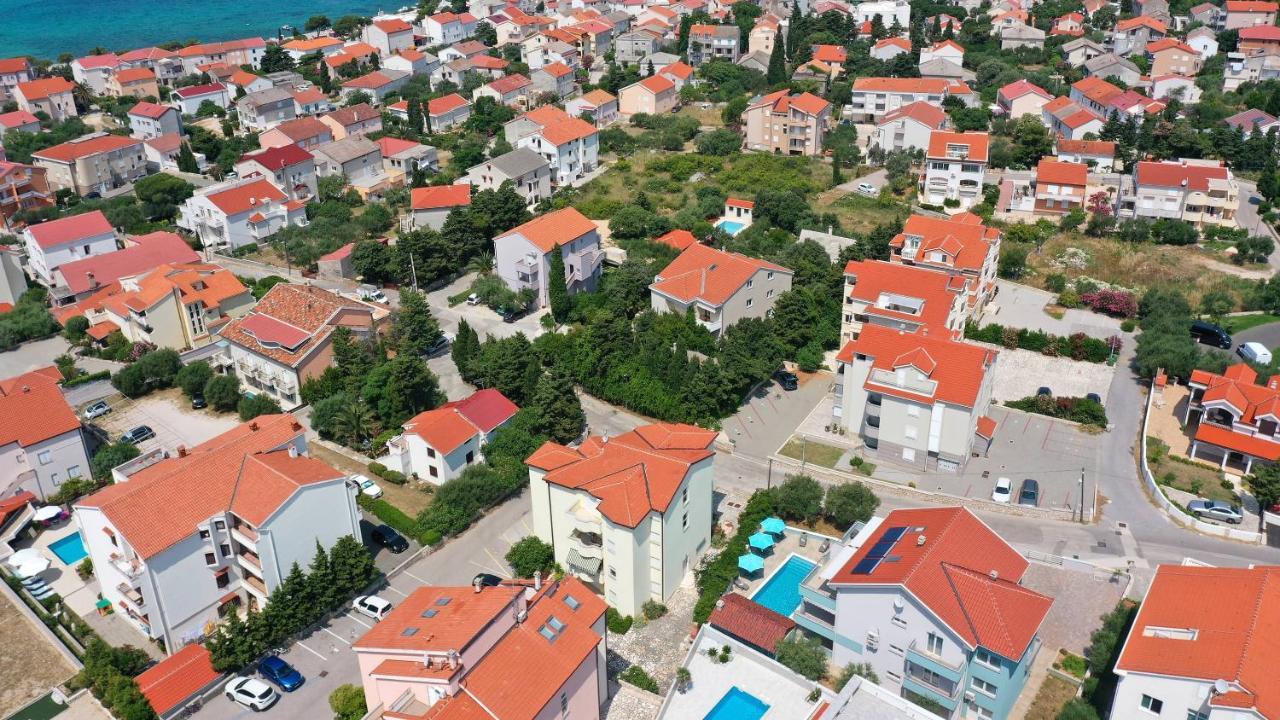 Apartmani "Villa Barbara" Novalja Ngoại thất bức ảnh