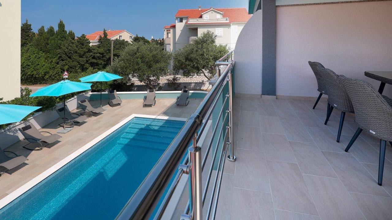 Apartmani "Villa Barbara" Novalja Ngoại thất bức ảnh
