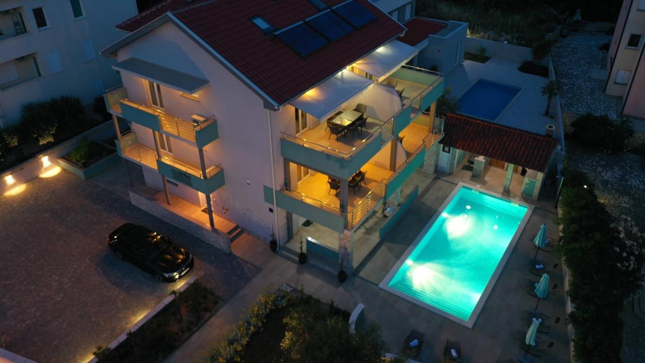 Apartmani "Villa Barbara" Novalja Ngoại thất bức ảnh
