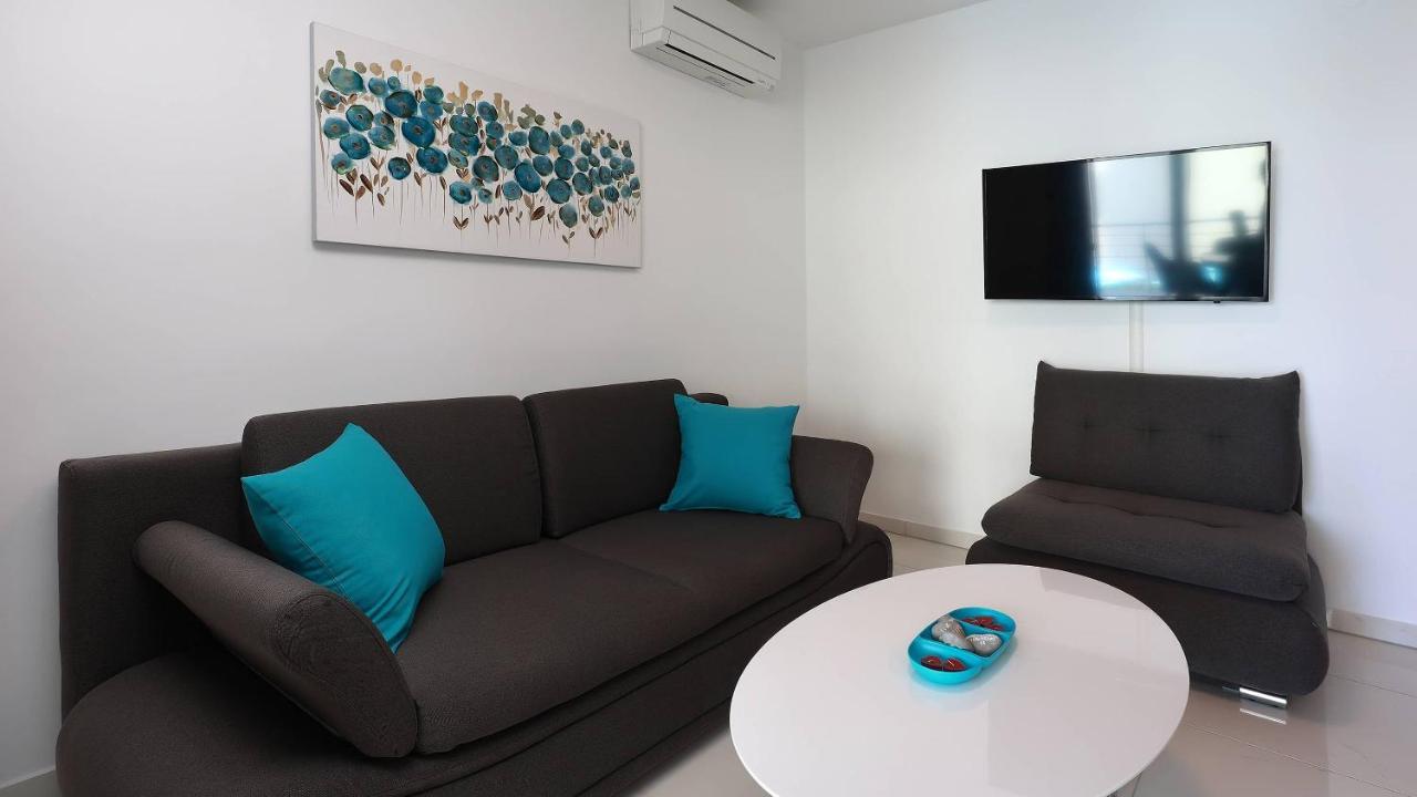Apartmani "Villa Barbara" Novalja Ngoại thất bức ảnh
