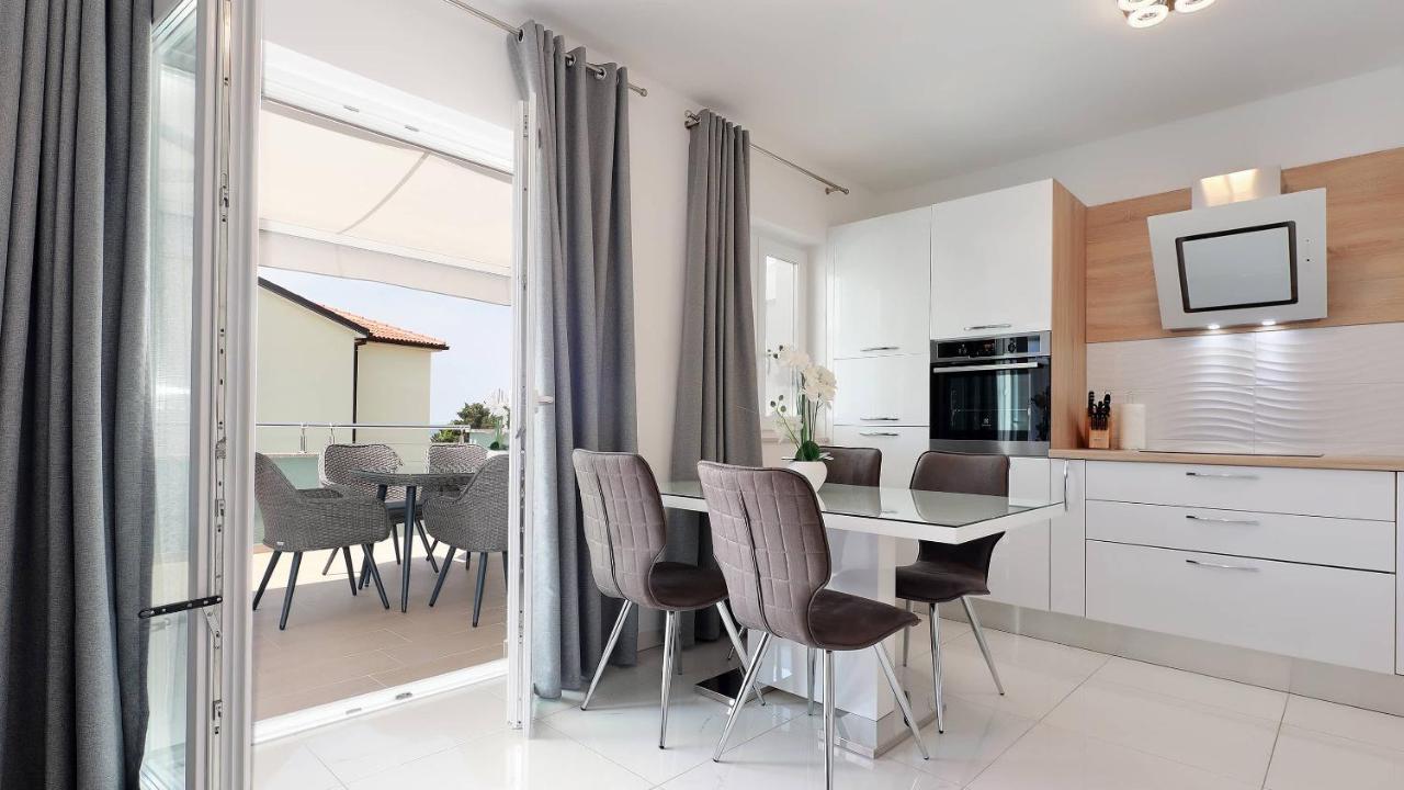 Apartmani "Villa Barbara" Novalja Ngoại thất bức ảnh