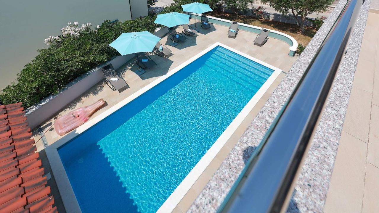Apartmani "Villa Barbara" Novalja Ngoại thất bức ảnh